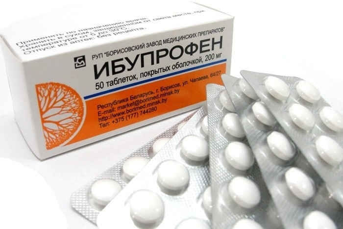 Ibuprofen (antipyreticum, pijnstiller)