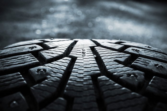 Classificação de pneus de inverno cravejados 2017-2018, testes de pneus