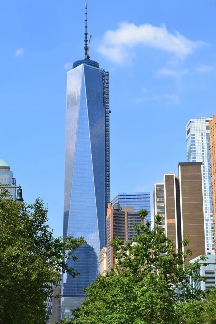 World Trade Center 1 - 541,3 metres