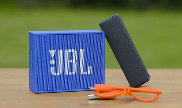 Alto-falantes portáteis JBL GO baratos