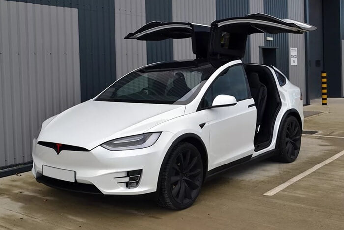 Tesla modello x