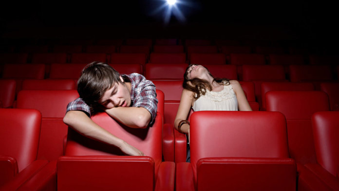 miegas kino teatre